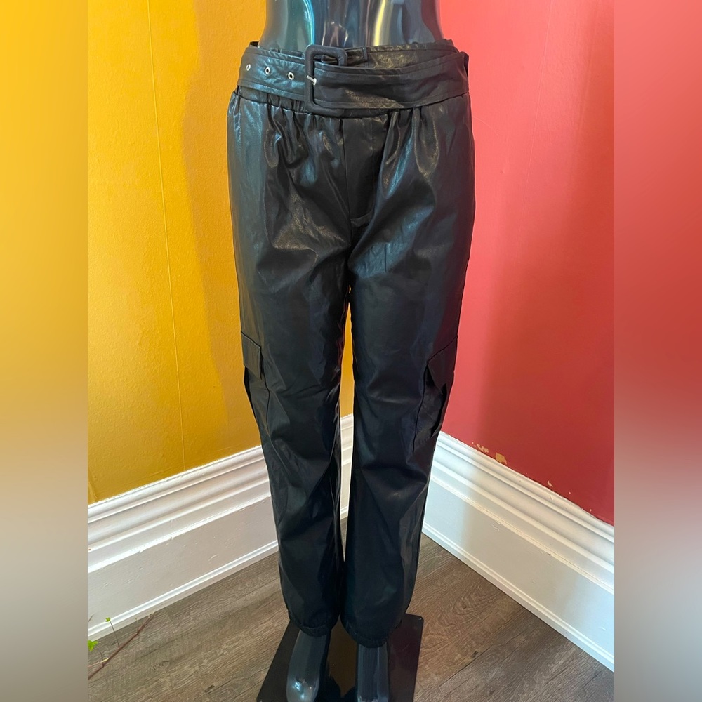 Women’s Belted Pleather Pants ( 6 )